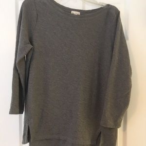 Gap 3/4 Sleeve High Low Top